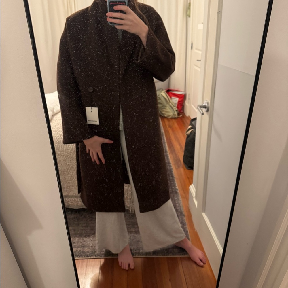 SISTERHOOD Mabe Coat - Picture 9 of 9